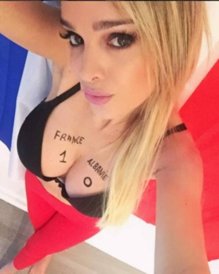 Virginie Caprice y su manera más sexy de dar los pronósticos en la Eurocopa 2016