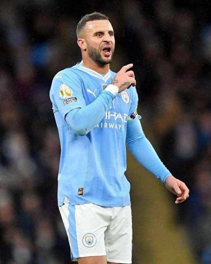 Destapan doble vida de crack del Manchester City: dejó embarazada a su ex mujer antes de que la dejara