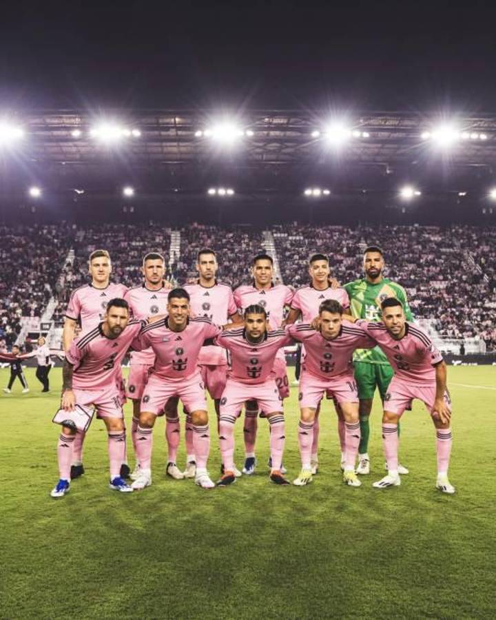 La reacción de famoso al conocer a Messi en la MLS y el cómodo look de Antonela ¿Qué pasó con David Ruiz?