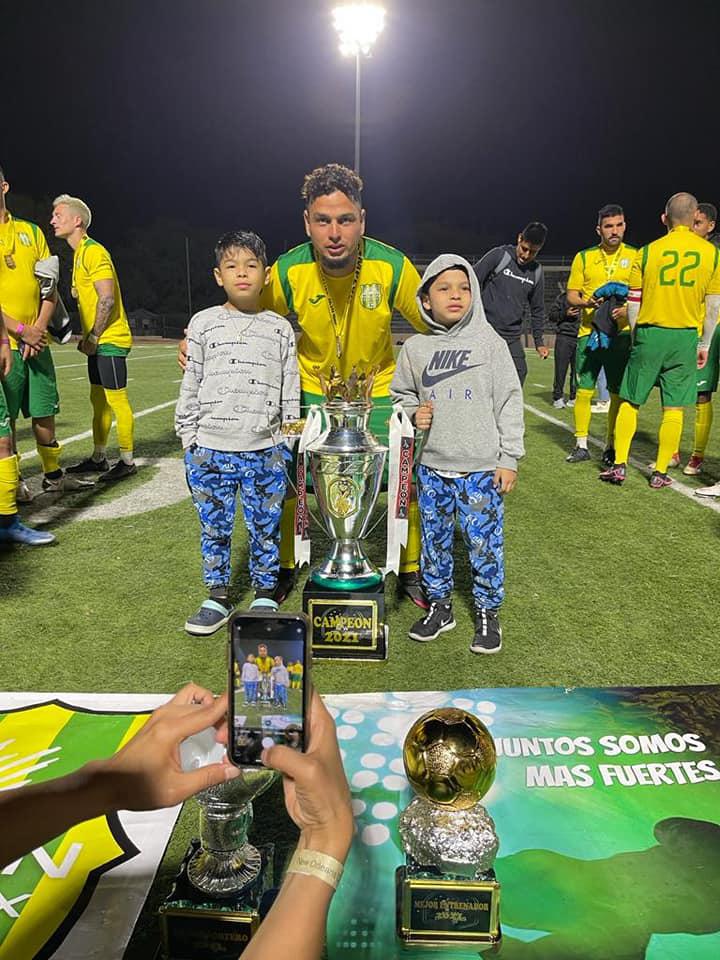 ¿Recuerdas a Luis Lobo? Así es la vida del exjugador de Honduras, tuvo un retiro repentino, lo buscaron de la MLS y fue cantante