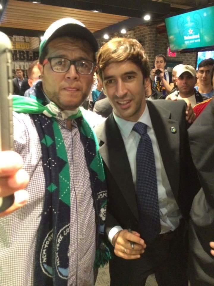 Adolfo Flores, el diseñador gráfico que se apasionó del fútbol amateur en Estados Unidos y se volvió viral en redes