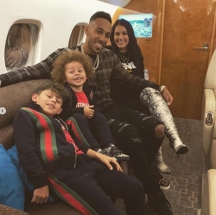 Así es Alysha Behague, la desconocida novia de Aubameyang que lleva un costoso estilo de vida