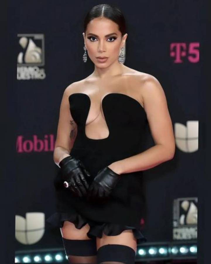 La explosiva cantante de “reggaetón” Anitta confirma y cuenta detalles de su amorío con Neymar