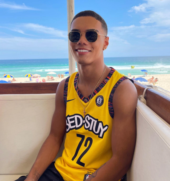 ¿Salió como su padre? Así es la vida del único hijo de Ronaldinho y su impresionante cambio físico