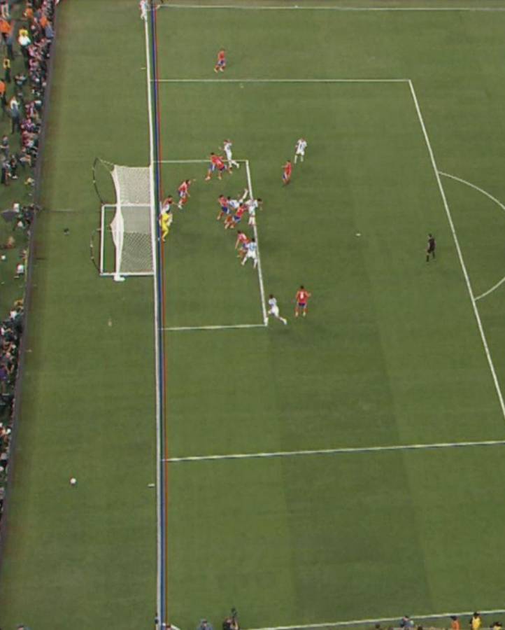 La polémica imagen del VAR en gol de Argentina ante Chile, la bronca de Messi con el árbitro y los masajes que ocupó
