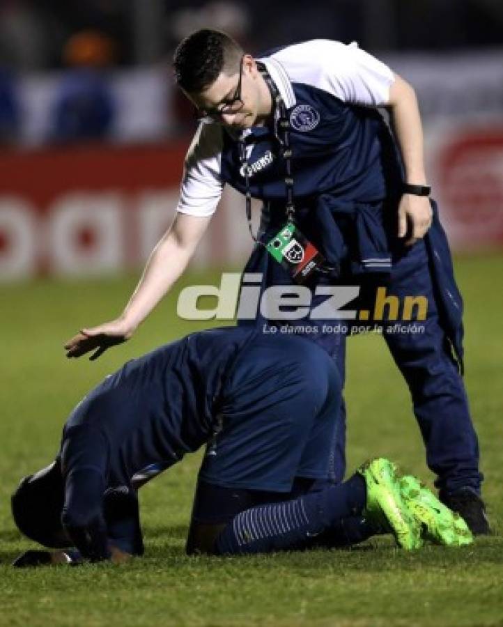 NO SE VIO EN TV: El drama de los jugadores de Motagua y la inolvidable pancarta en gradería