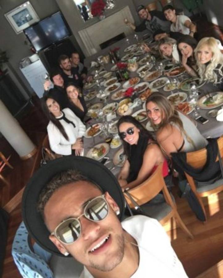 Conoce más de La barbie brasileña Jhenny Andrade