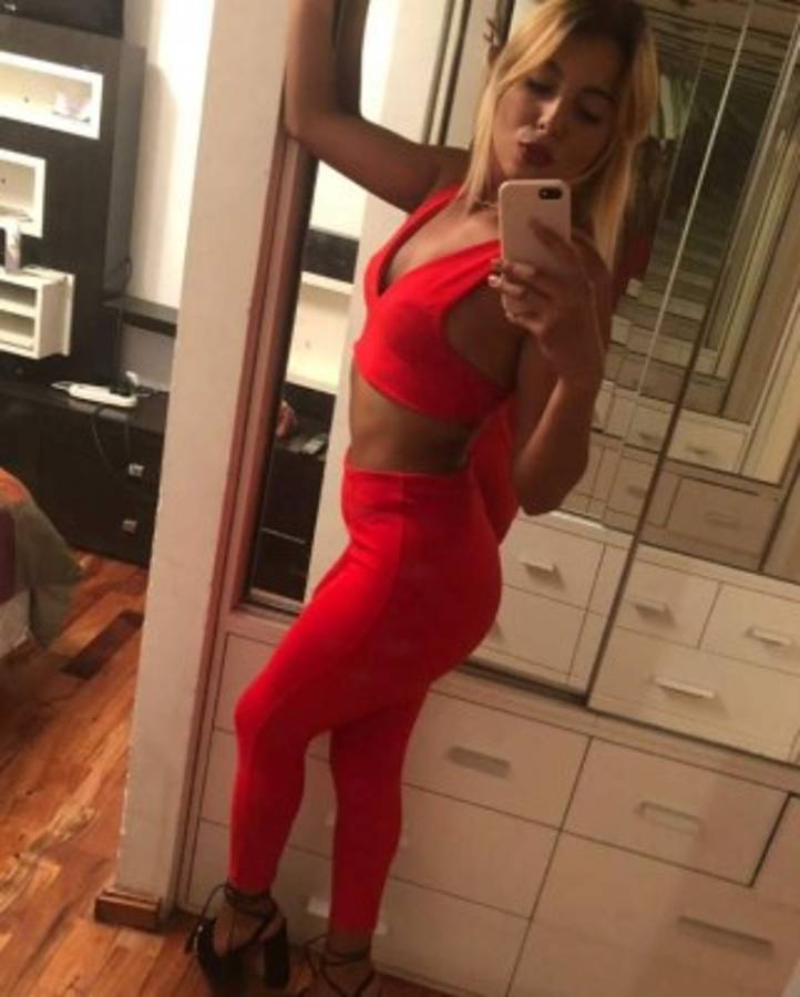 ¡Escándalo! El mexicano Marco Fabián aparece semidesnudo con una aficionada argentina