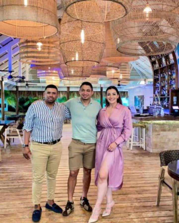 Virginia, la preciosa esposa de Emilio Izaguirre y sus vacaciones en las Islas de la Bahía