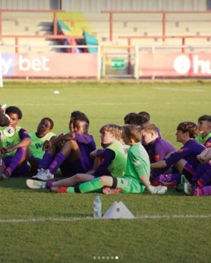 Así es la vida del hondureño Keyrol Figueroa en la academia del Liverpool