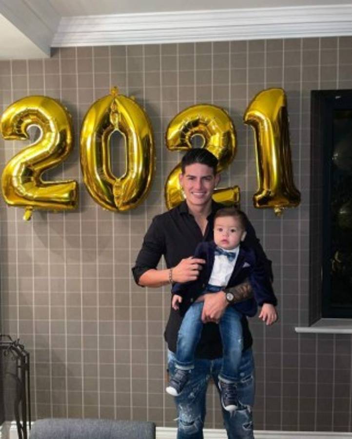 ¡Fiesta de Neymar y Cristiano, beso de Messi! Así recibieron el 2021 los grandes futbolistas del planeta