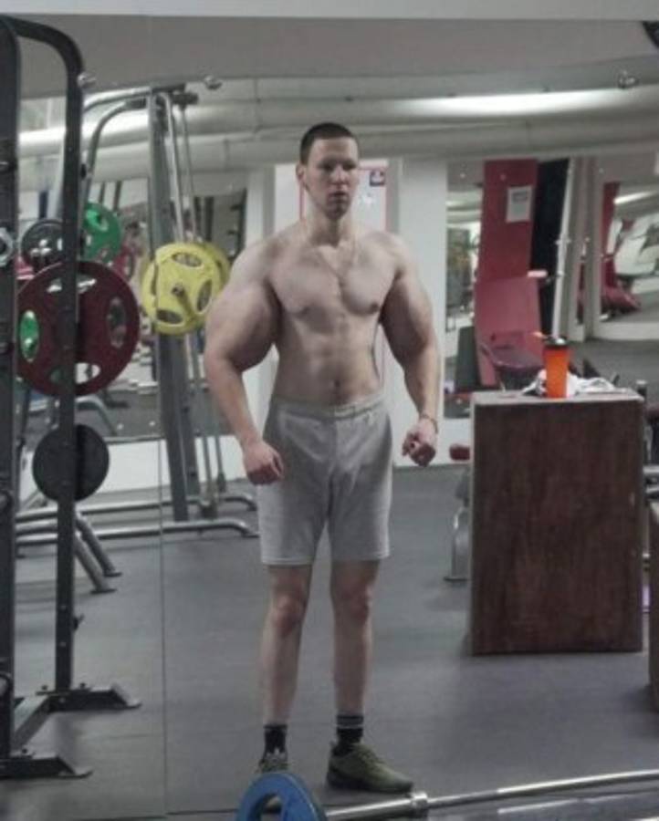 Así es el ''Popeye'' ruso, el luchador que fue humillado durante su debut en la MMA