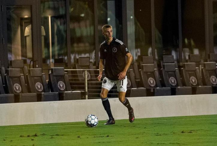 Así es Romeo, el hijo de David Beckham que vale millones: Modelo, futbolista, su fortuna y sensual novia