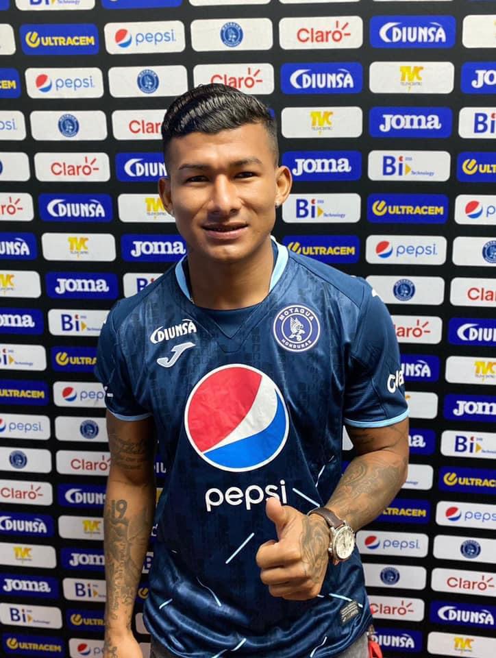 FICHAJES: Cuatro bajas en Motagua y ‘sonsacan’ al Chino López, Olancho FC quiere a delantero legionario y el futuro de Michaell Chirinos