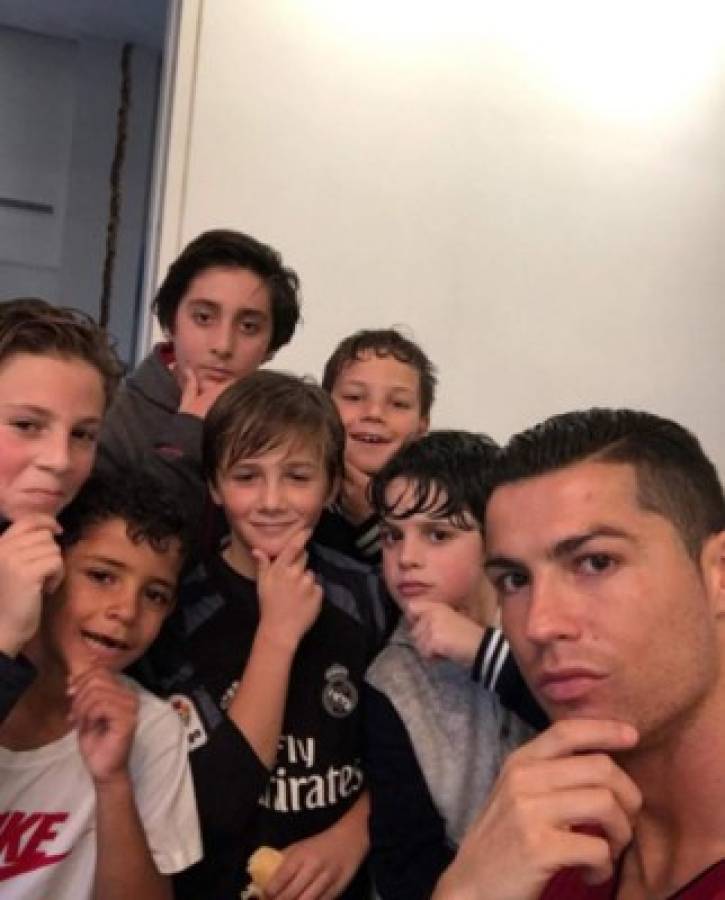 ¡Ejemplar! Cristiano Ronaldo educa a su hijo para que siga sus pasos