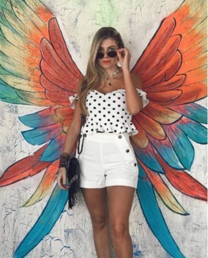 ¿Quién es? Pareja de jugador del Olimpia se roba las mirada en el Nacional