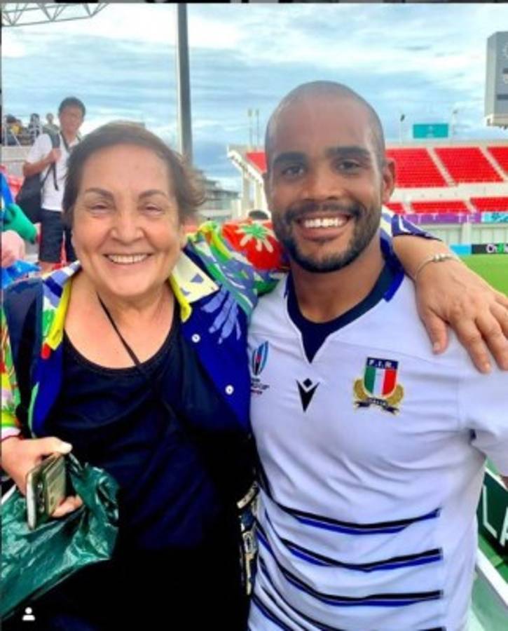 Estrella de rugby en Italia trabaja 13 horas en una ambulancia para luchar contra el coronavirus