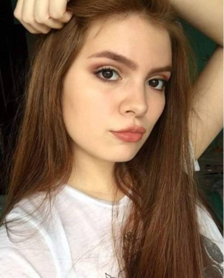 Conoce a Iving Bruni, la hermosa pelirroja que se robó el corazón de Denil Maldonado