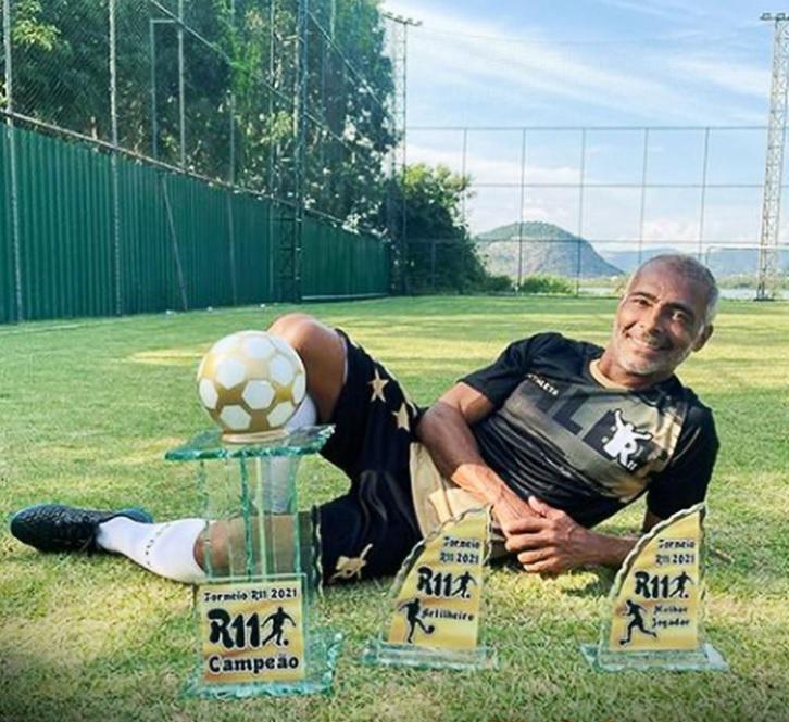 Puros lujos: Critican la millonaria vida del senador Romario en medio de la crisis y hambre en Brasil