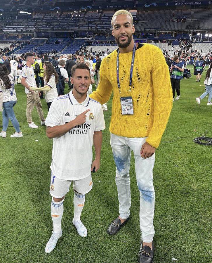 NO SE VIO EN TV: Alaba saca la silla, el que tiene más Champions que Mbappé y el dardo de Vinicius a su principal crítico