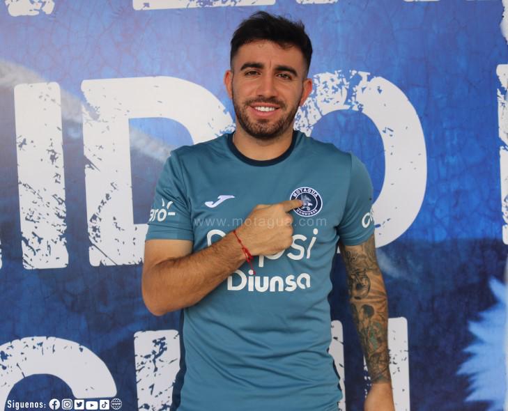 Fotos: Agustín Auzmendi y los nuevos fichajes ya lucen la camisa de Motagua; presentan al nuevo preparador físico