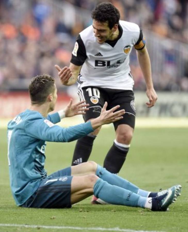 ¡NO SE VIO EN TV! Dedazo de CR7, la broma de Zidane y la caída de Marcelo