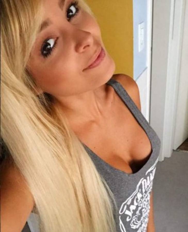 Conoce más de La barbie brasileña Jhenny Andrade