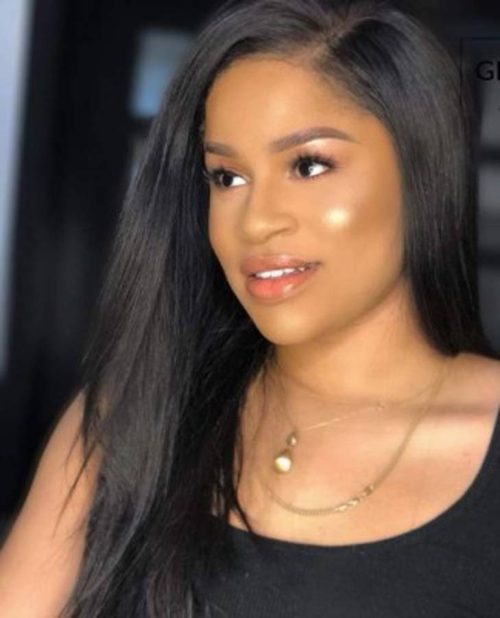 Emenike, el futbolista que se divorció de Miss Nigeria 2013 para casarse con Miss Nigeria 2014