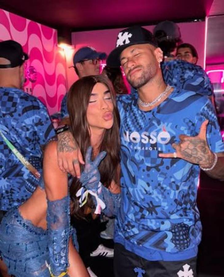 “¡Estoy de vuelta!”: Neymar y su novia brillaron en el carnaval de Río 2025; los jugadores que llevó el brasileño