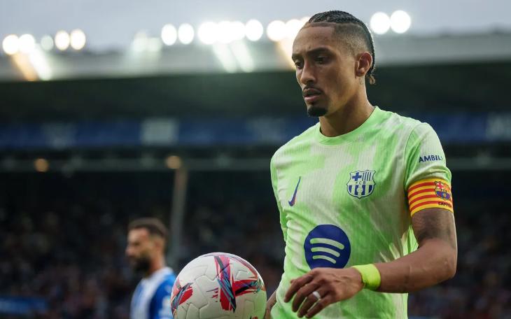 Un crack del Barcelona reveló las estrictas condiciones de Hansi Flick: “Con Xavi eran multas, pero con él...”