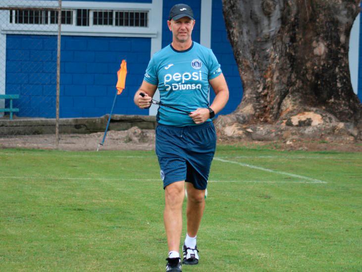 Así fue el primer entrenamiento de Diego Vázquez en su vuelta a Motagua; charla ¿y quién estuvo como su asistente?