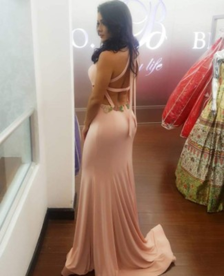 Sara Guerrero, la hermosa presentadora que enciende las redes en Guatemala