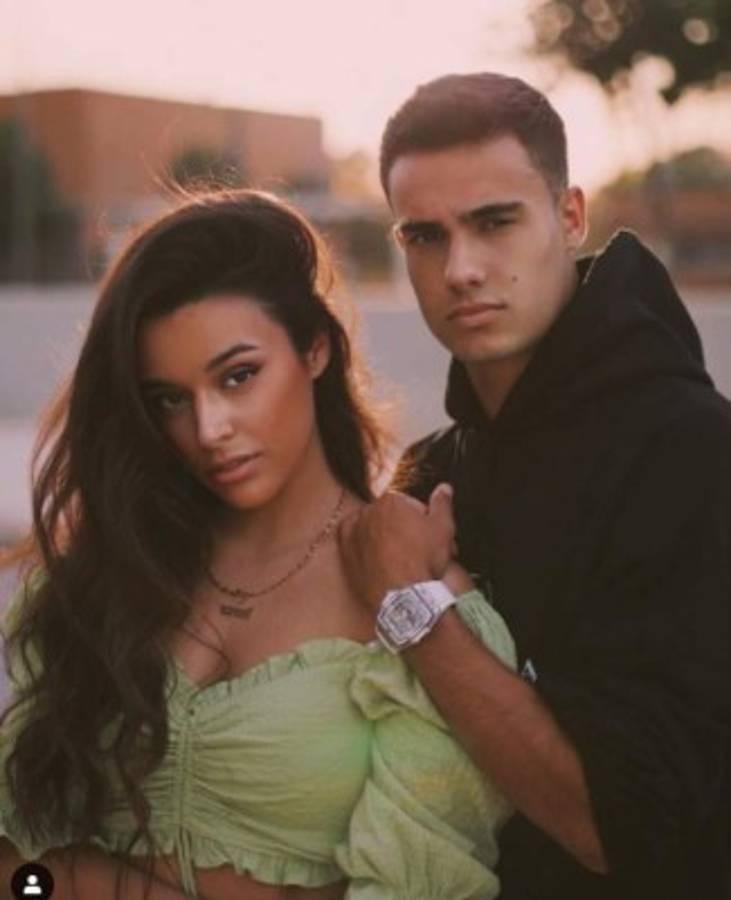 Así es Marta Díaz, la sensual youtuber 'rechazada' por un crack que prefiere el PlayStation 5