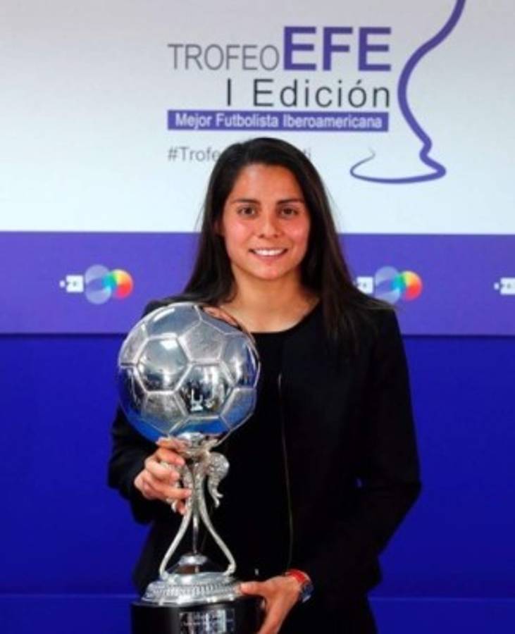 Quién es Kenti Robles: la futbolista mexicana con más títulos en España y que fue fichada por el Real Madrid