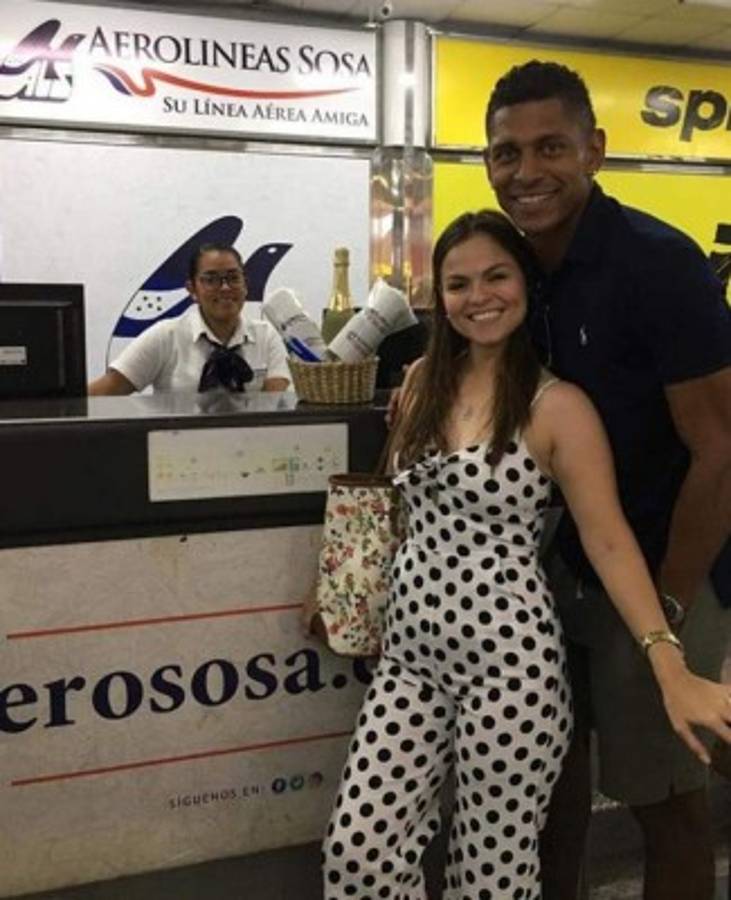 ¡Sol, arena y amor! Las primeras imágenes de la luna de miel de Carlo Costly y Tita Torres