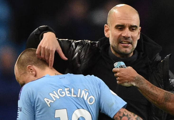 Angeliño fue uno de los descartes de Guardiola en el Manchester City.