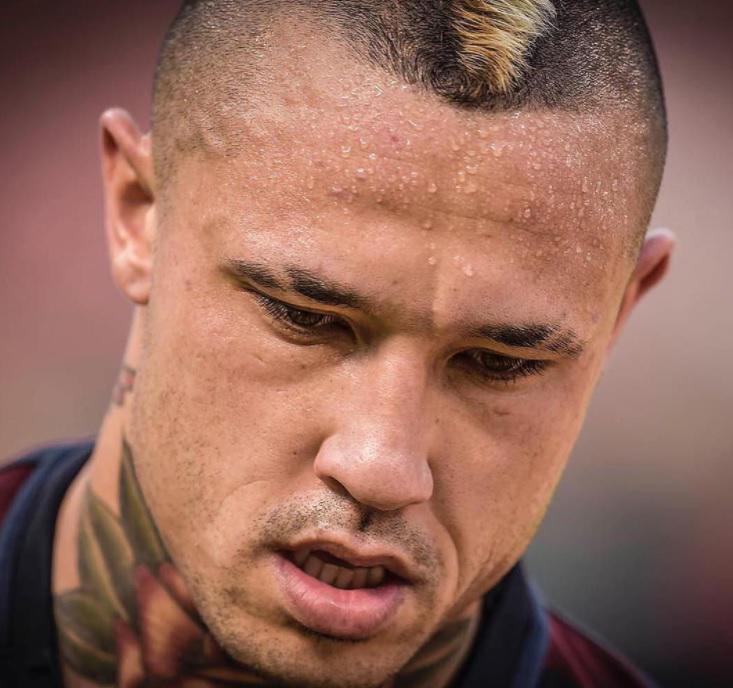 Radja Nainggolan revela su polémico estilo de vida y el de otros futbolistas: “Yo fumo”