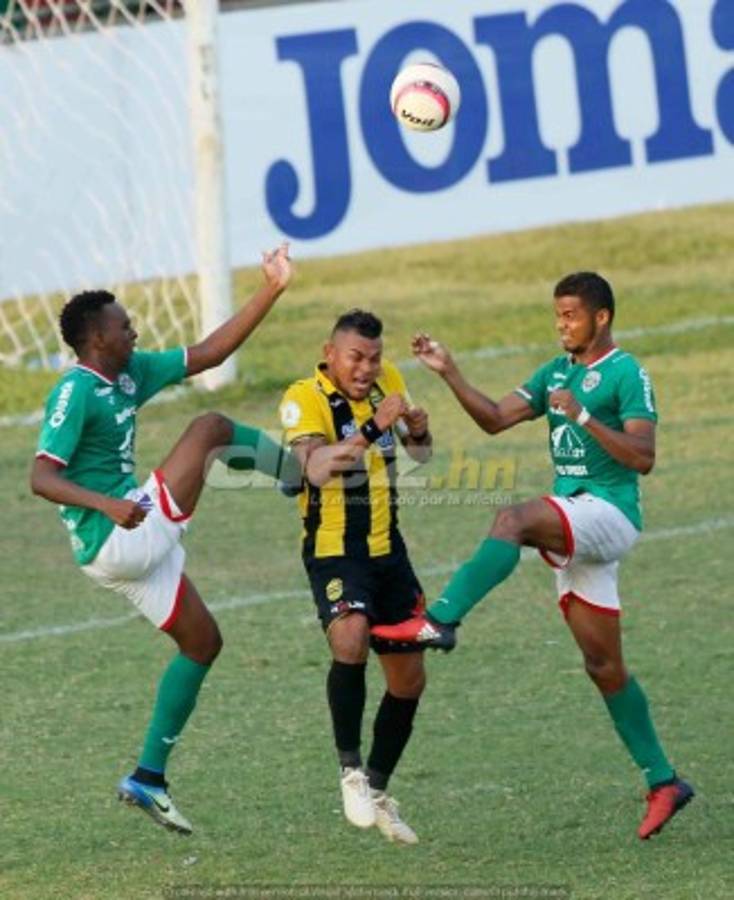 FOTOS: ¡Patadas, empujones, codazos y peleas que dejó el clásico sampedrano!