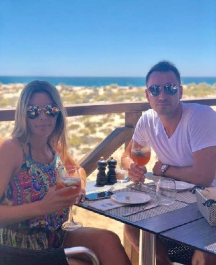 La espectacular esposa de John Terry deslumbra en sus vacaciones en Portugal