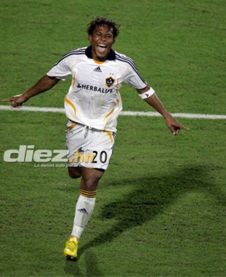 La trayectoria de Carlos Pavón en imágenes