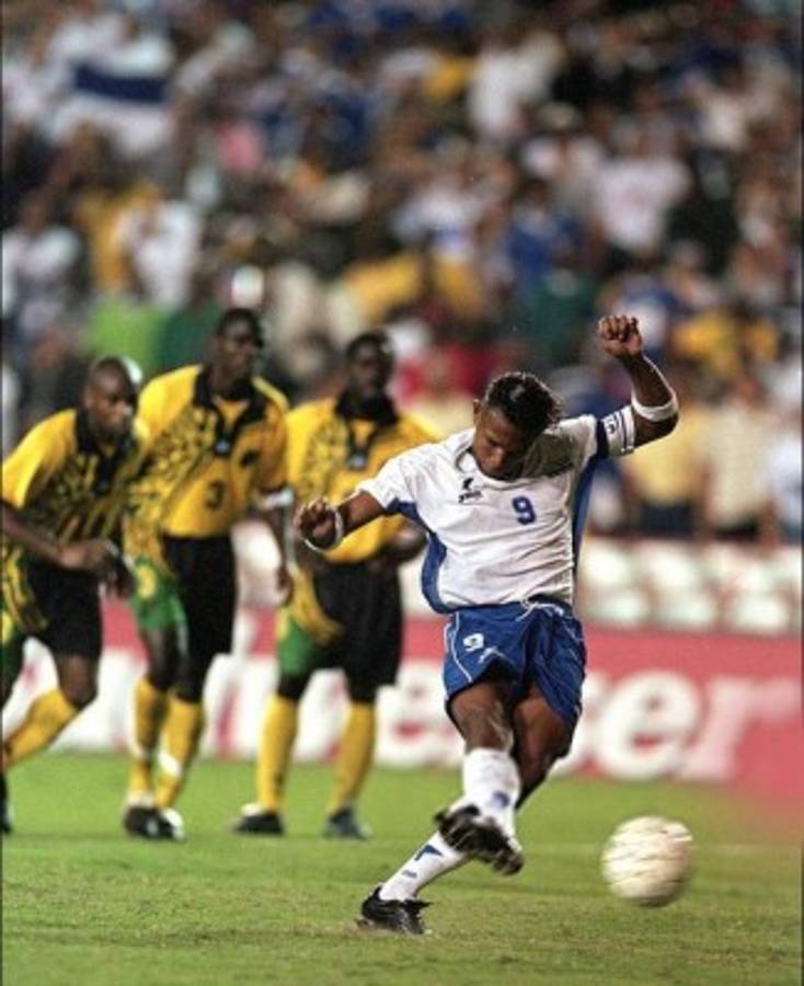 TOP: 11 inolvidables imágenes de los duelos Honduras-Jamaica