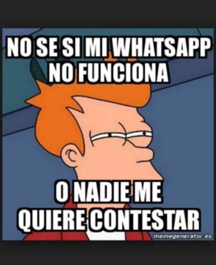 Se cae whatsapp y lo acribillan con duros memes