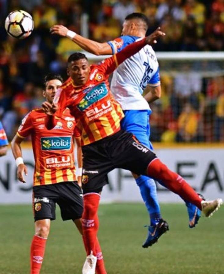 EN FOTOS: La angustia de Motagua en Costa Rica y así se las ingenió Jafet Soto