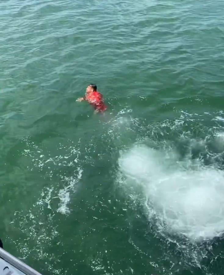 Aventura en yate, música y el gran clavado del Patón: Así se relajan los jugadores de Olimpia en su gira por Estados Unidos