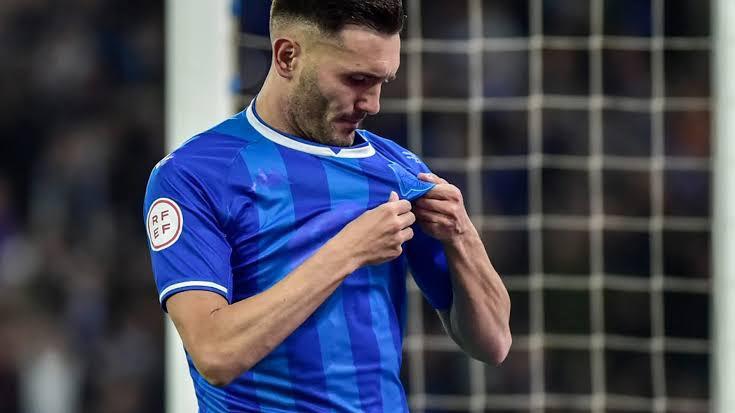 “Eso de que le abandonaron en un orfanato es mentira; todos le dimos dinero y me gustaría que diga que tiene una hermana”