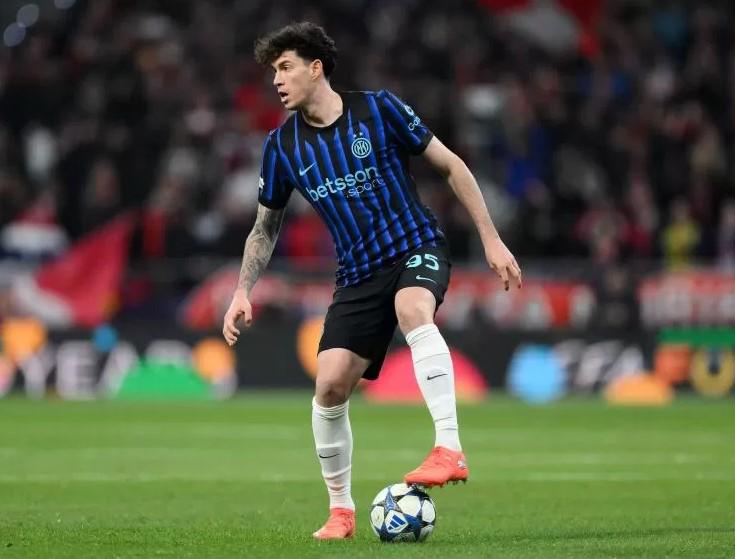 Sorpresiva decisión: Barcelona avanzó para ficharlo, pero Flick frena su llegada