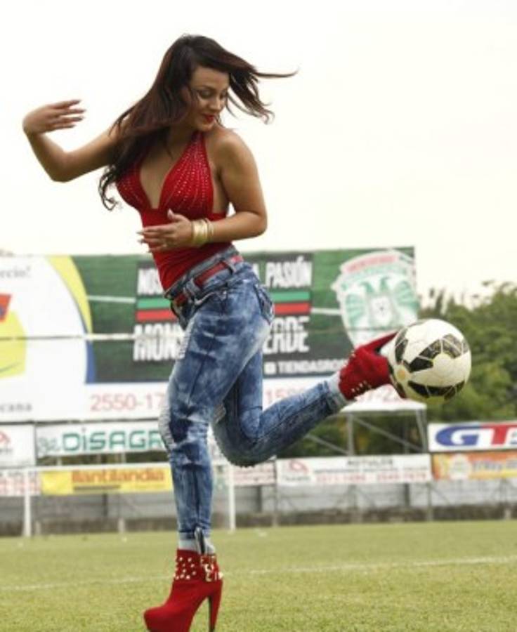 ¡Duelo divino! Las dos reinas de belleza que apoyan el clásico sampedrano