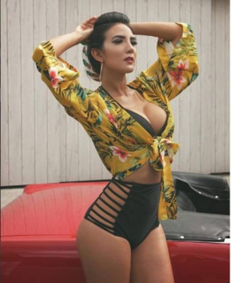 Ellas es Alejandra Delgadillo, la explosiva aficionada del Monterrey