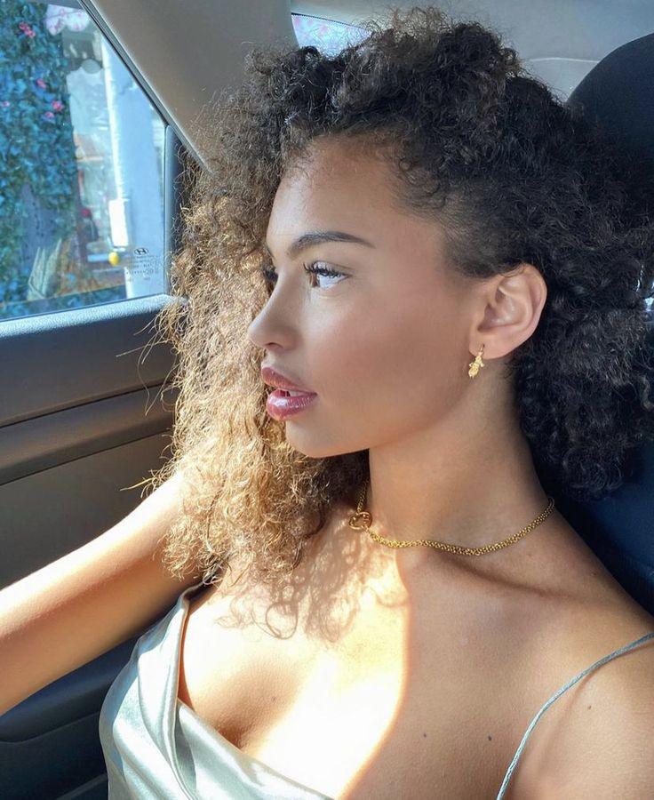 Si digo los nombres de los futbolistas que me acosaban cuando tenía 14 años puedo acabar con sus carreras