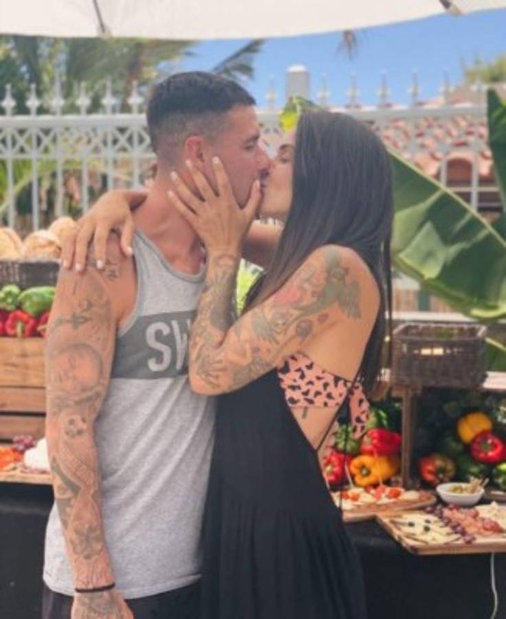 Las 10 cláusulas del contrato matrimonial que puso una sexy influencer a futbolista español